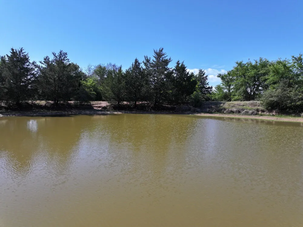 Lcr 800 Groesbeck, TX 76642