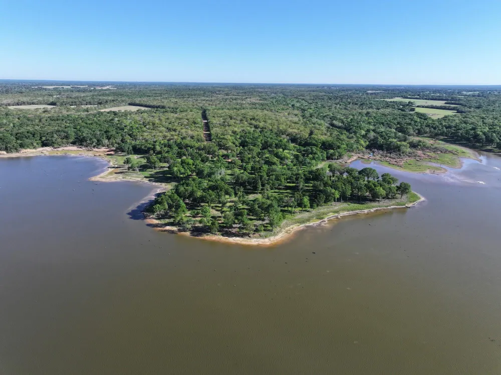 Lcr 800 Groesbeck, TX 76642