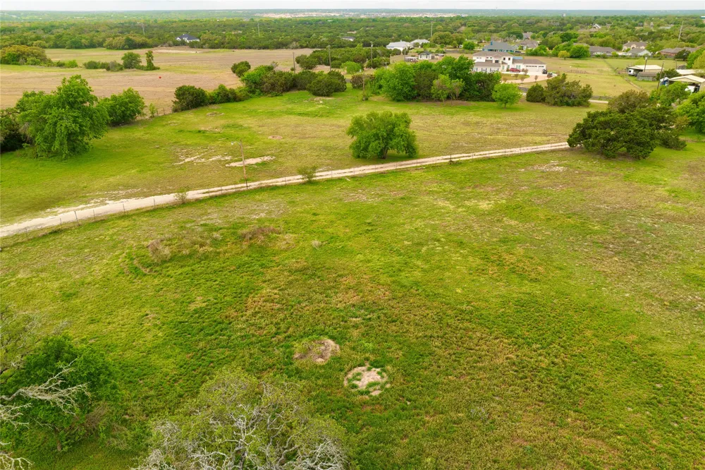 1301 Live Oak Trail Liberty Hill, TX 78642