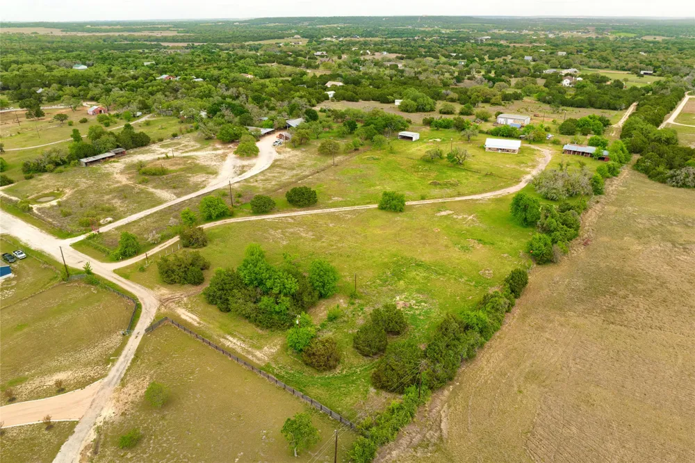 1301 Live Oak Trail Liberty Hill, TX 78642