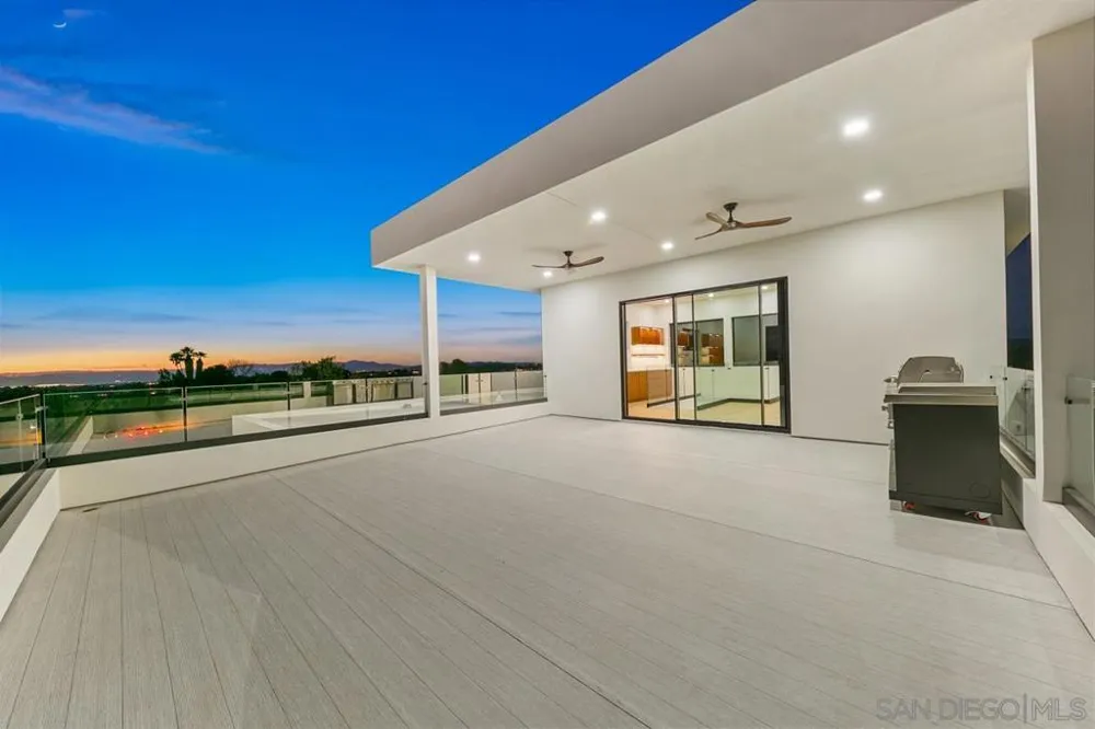 41955 Altanos Road Temecula, CA 92592