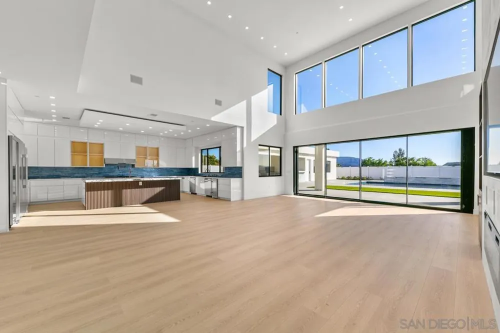 41955 Altanos Road Temecula, CA 92592