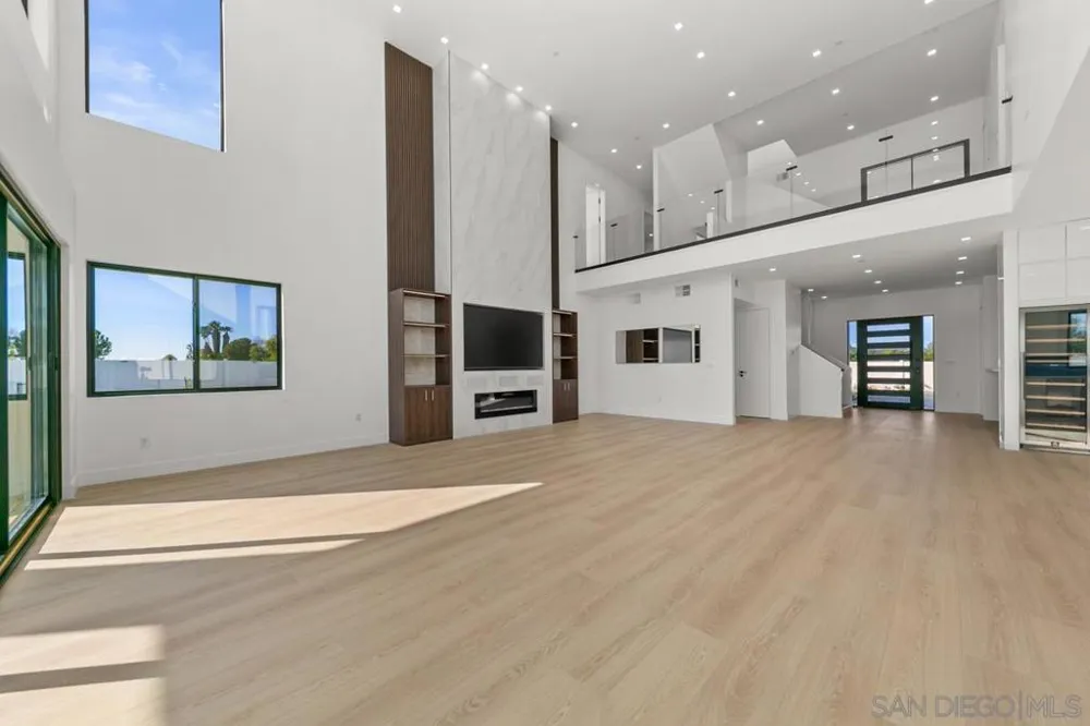 41955 Altanos Road Temecula, CA 92592