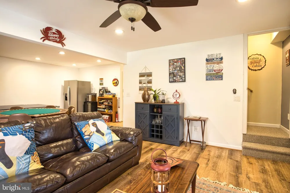 208 SMILEY FACE LANE Mc Henry, MD 21541