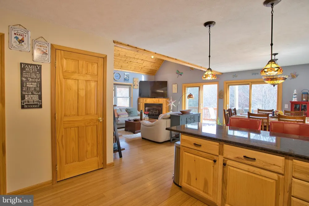 208 SMILEY FACE LANE Mc Henry, MD 21541