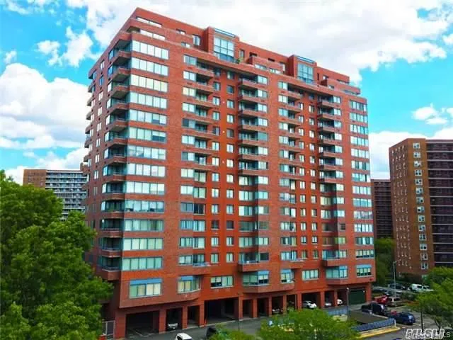 6254 97th Place #11L Rego Park, NY 11374