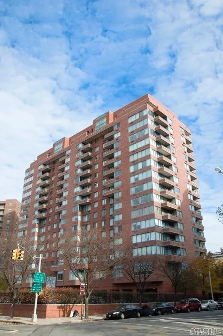 6254 97th Place #11L Rego Park, NY 11374