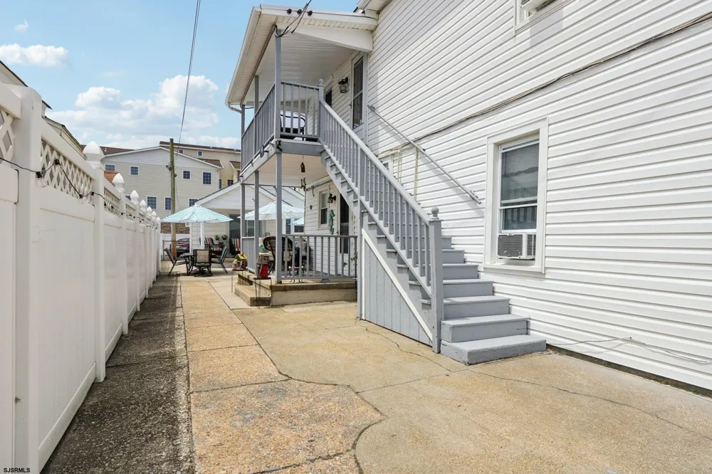 148 E Burk Ave Ave Wildwood, NJ 08260