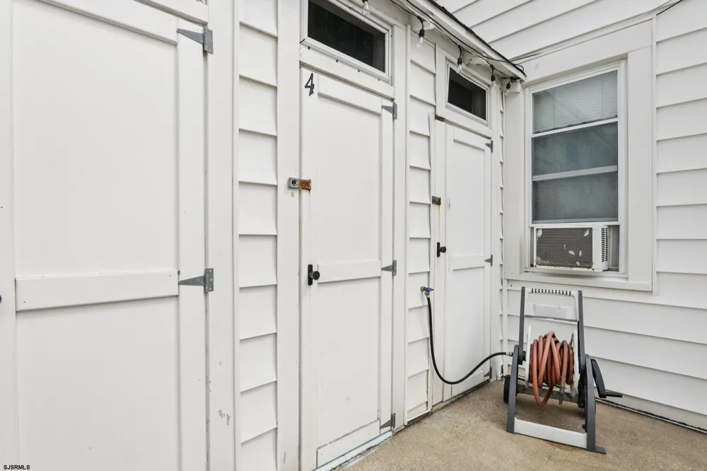 148 E Burk Ave Ave Wildwood, NJ 08260