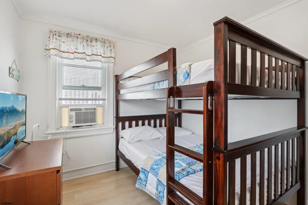 148 E Burk Ave Ave Wildwood, NJ 08260