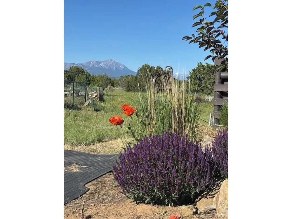 619 Black Diamond Drive Walsenburg, CO 81089
