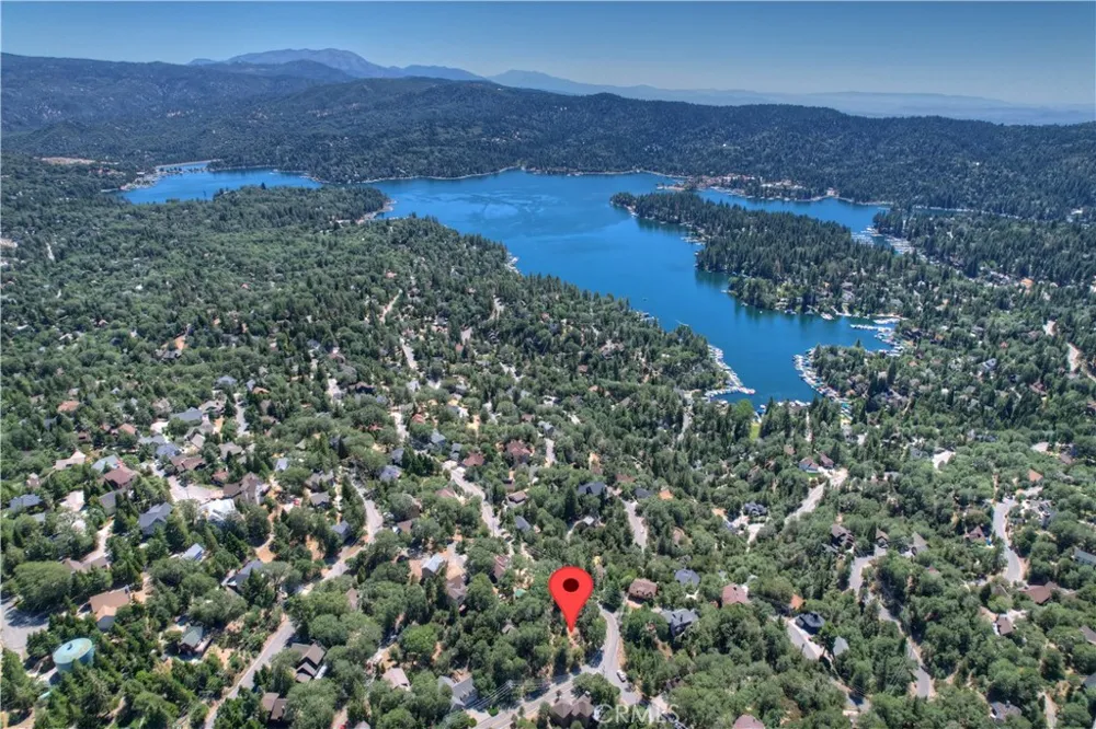 27588 Matterhorn Drive Lake Arrowhead, CA 92352