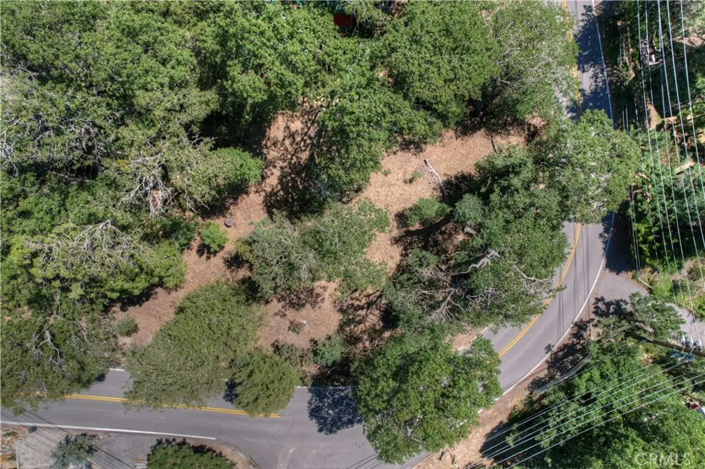 27588 Matterhorn Drive Lake Arrowhead, CA 92352