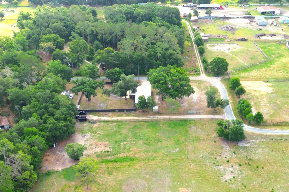 5009 VAUGHN ROAD Plant City, FL 33565