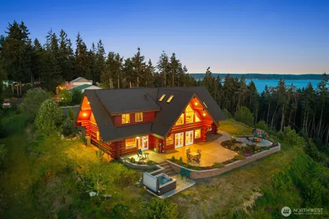 3221 Teal Lake Road