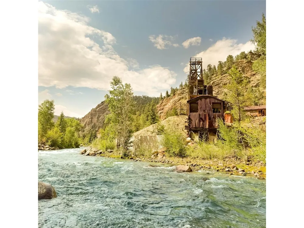 260 Pine Drive Idaho Springs, CO 80452
