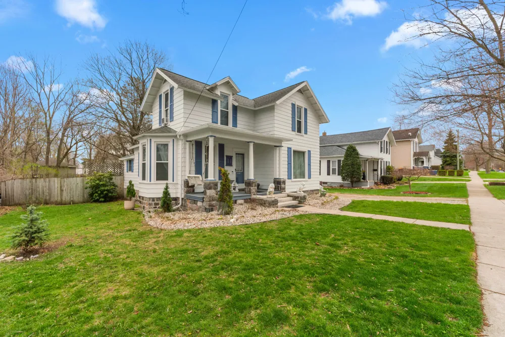79 Budlong Street Hillsdale, MI 49242