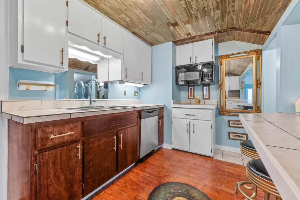 79 Budlong Street Hillsdale, MI 49242