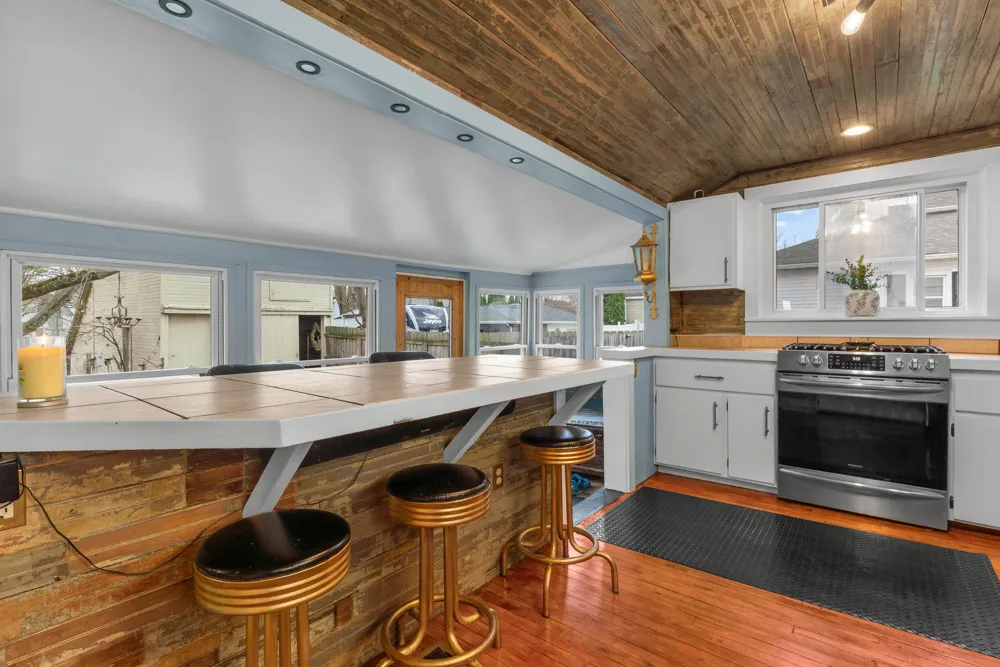 79 Budlong Street Hillsdale, MI 49242