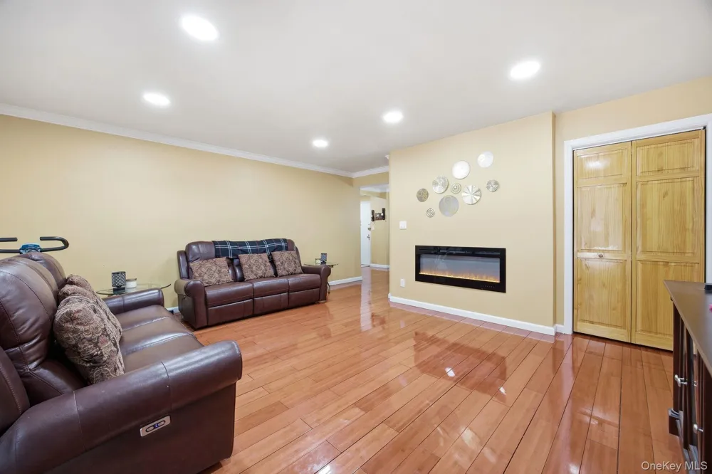 88-12 151 AVENUE #1G Howard Beach, NY 11414