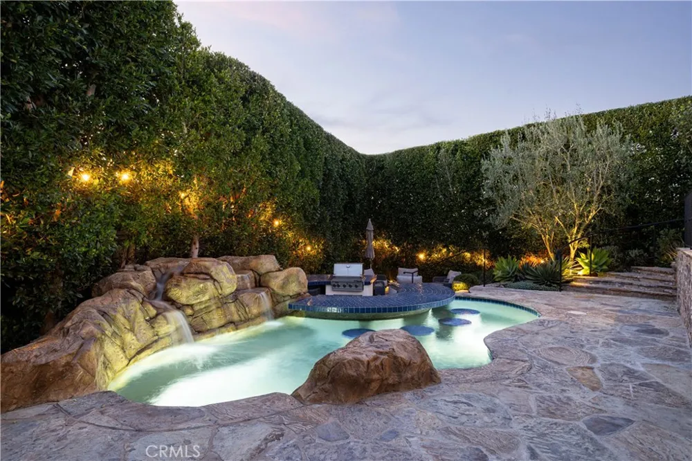 420 De Sola Terrace Corona del Mar, CA 92625