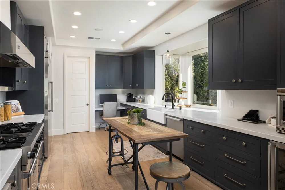 420 De Sola Terrace Corona del Mar, CA 92625