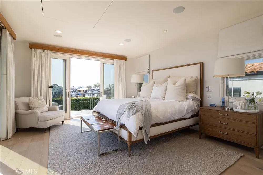 420 De Sola Terrace Corona del Mar, CA 92625