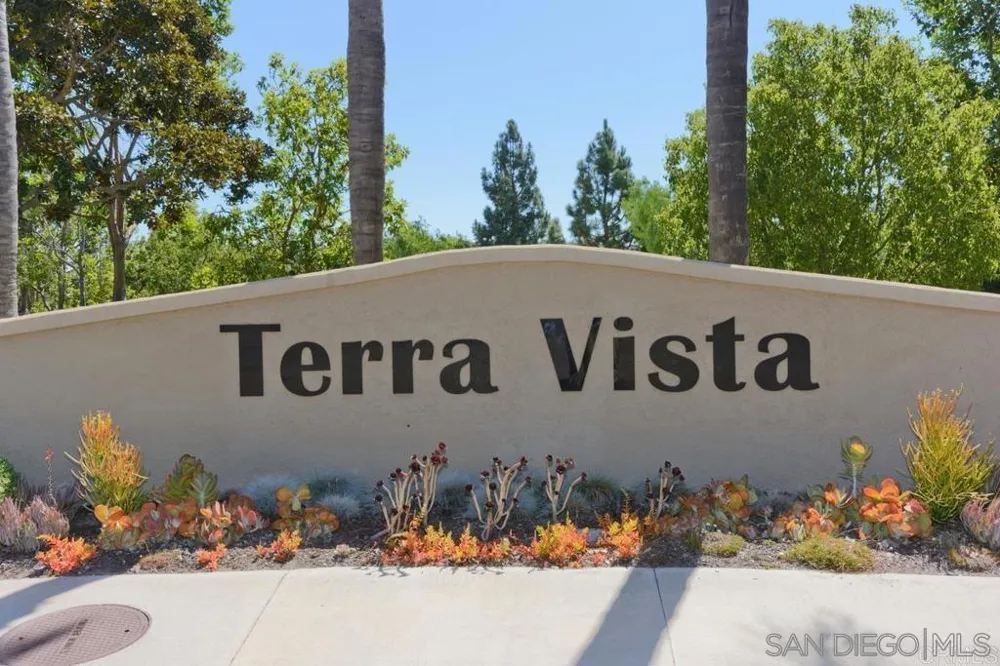 10353 Azuaga St #106 San Diego, CA 92129