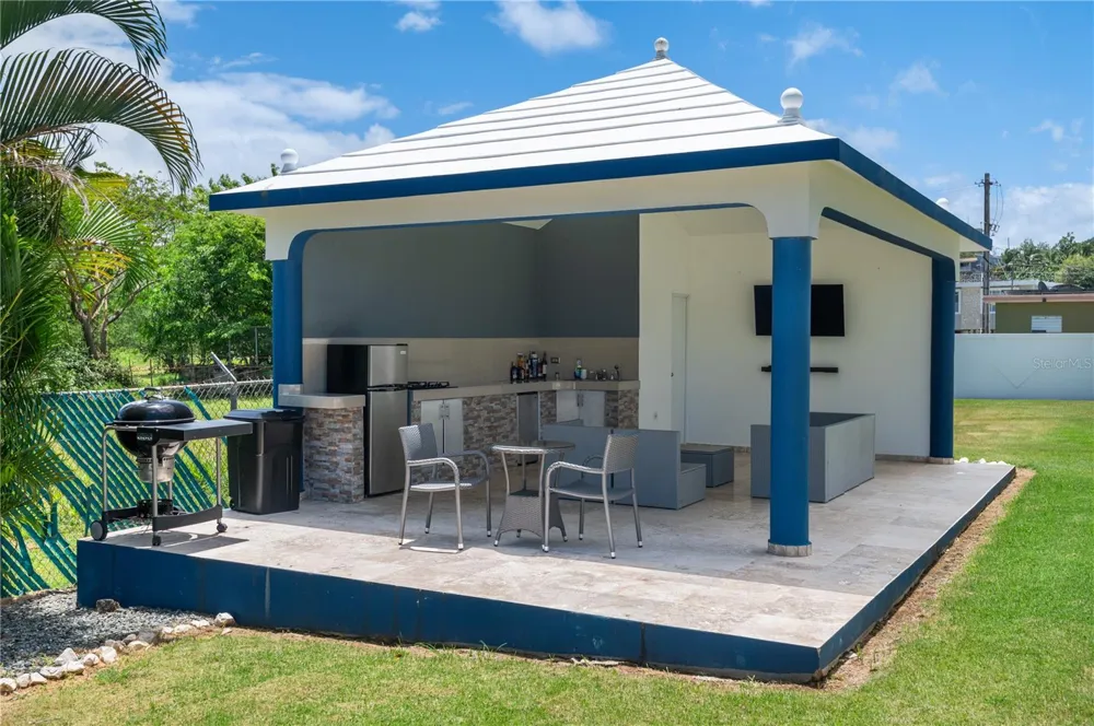 1 CALLE ISAMAR Isabela, PR 00662