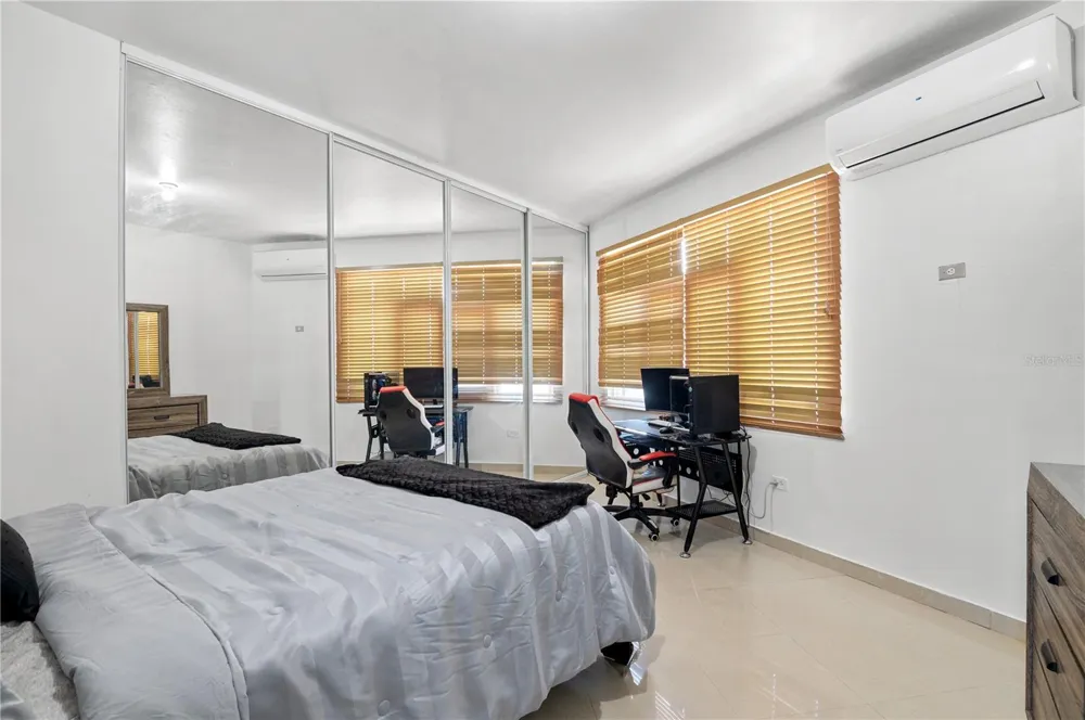 1 CALLE ISAMAR Isabela, PR 00662