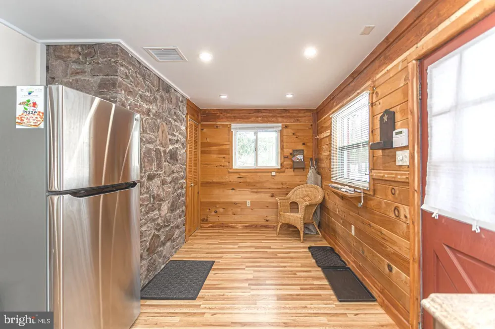28 SKYE DRIVE Lake Harmony, PA 18624