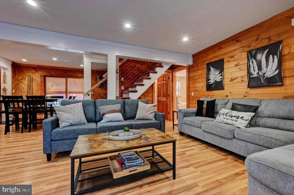 28 SKYE DRIVE Lake Harmony, PA 18624
