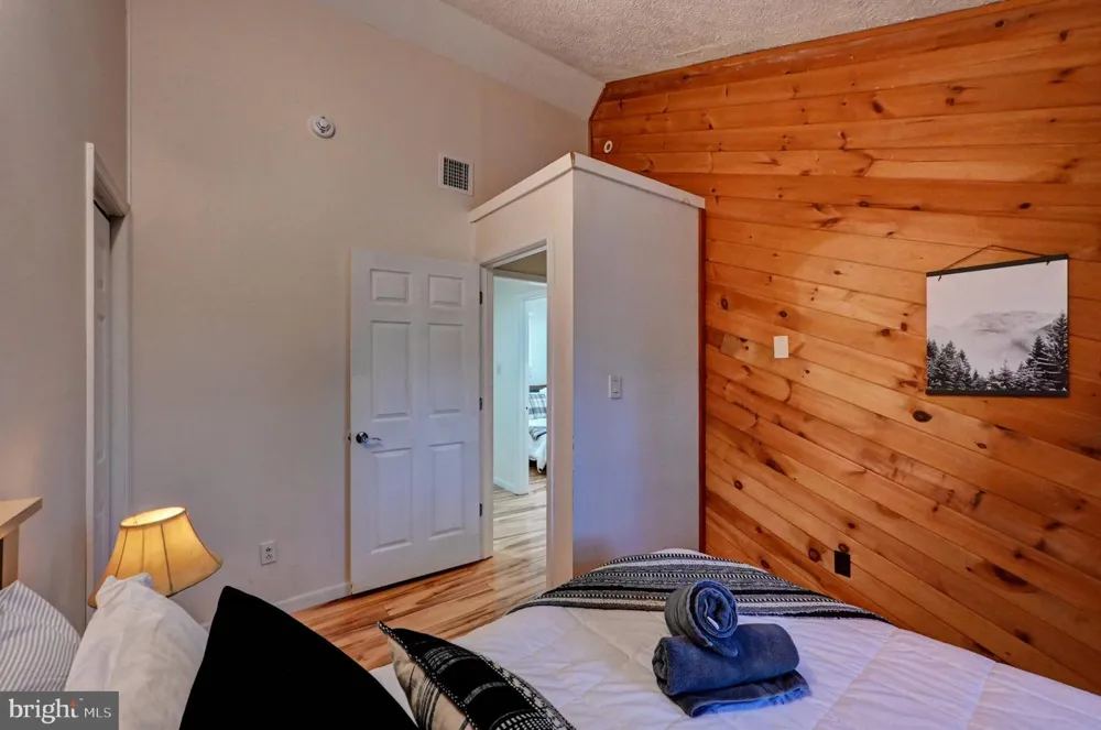 28 SKYE DRIVE Lake Harmony, PA 18624