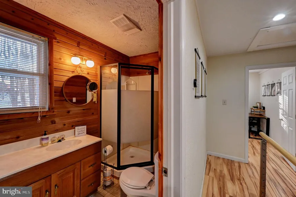 28 SKYE DRIVE Lake Harmony, PA 18624