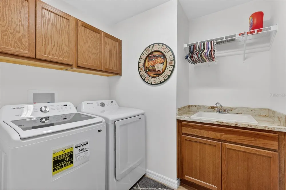 11367 LAUFERSKY LANE Oxford, FL 34484