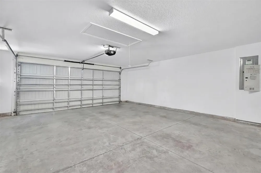 11367 LAUFERSKY LANE Oxford, FL 34484