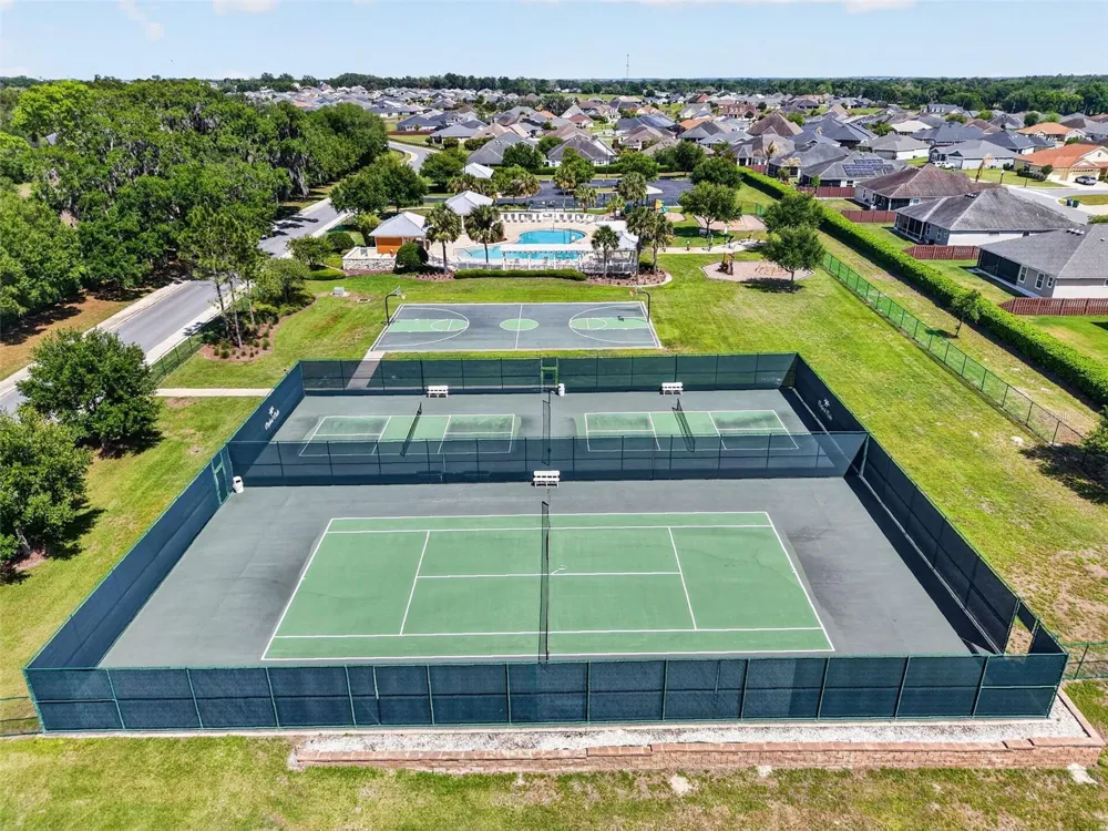 11367 LAUFERSKY LANE Oxford, FL 34484