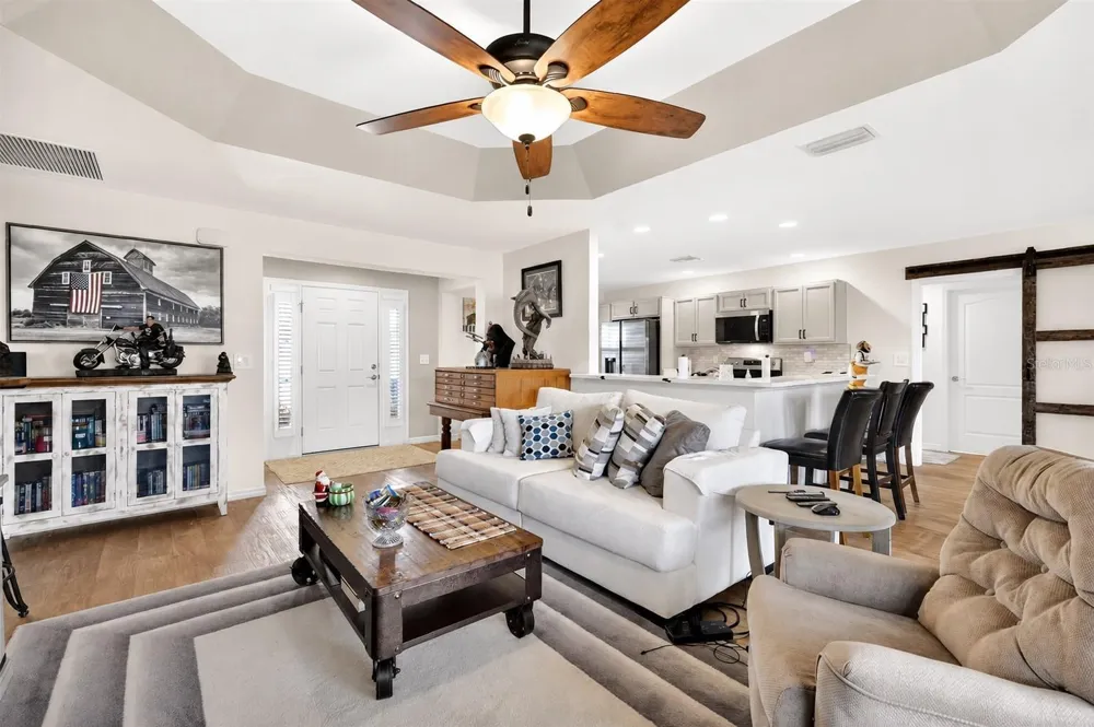 11367 LAUFERSKY LANE Oxford, FL 34484