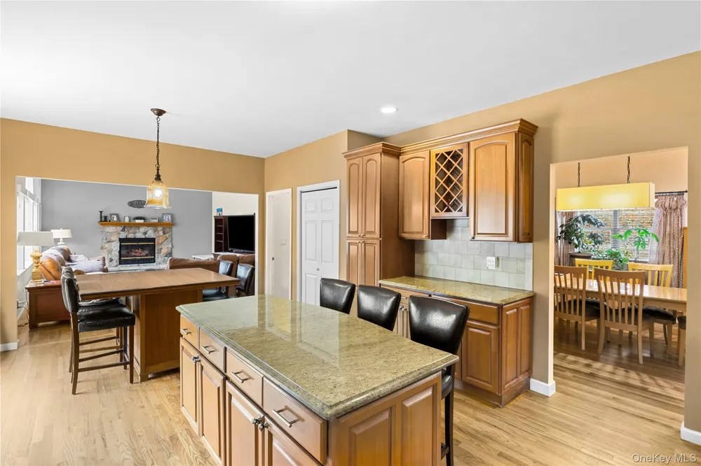 287 Dayton Avenue Manorville, NY 11949