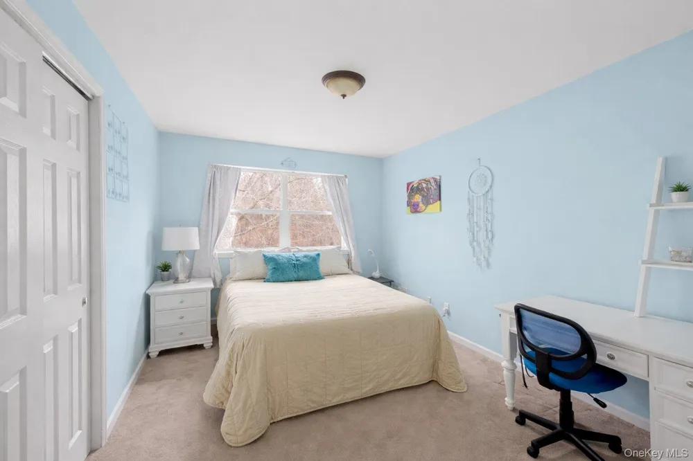 287 Dayton Avenue Manorville, NY 11949