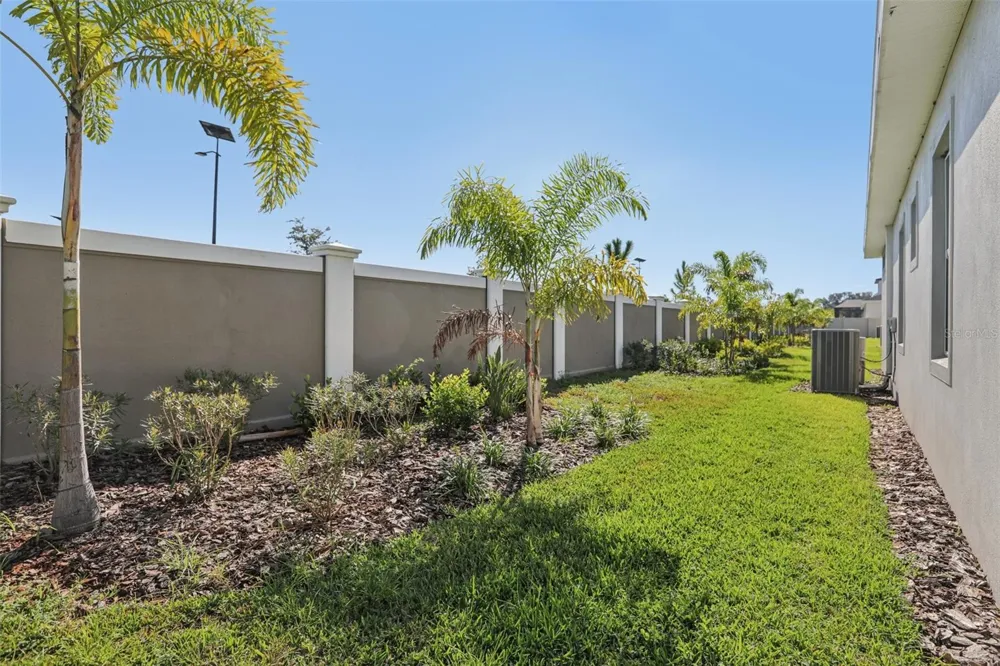 10757 TORCHWOOD SEA WAY San Antonio, FL 33576