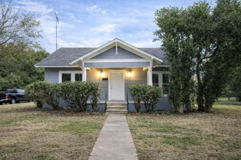 716 Olive Street