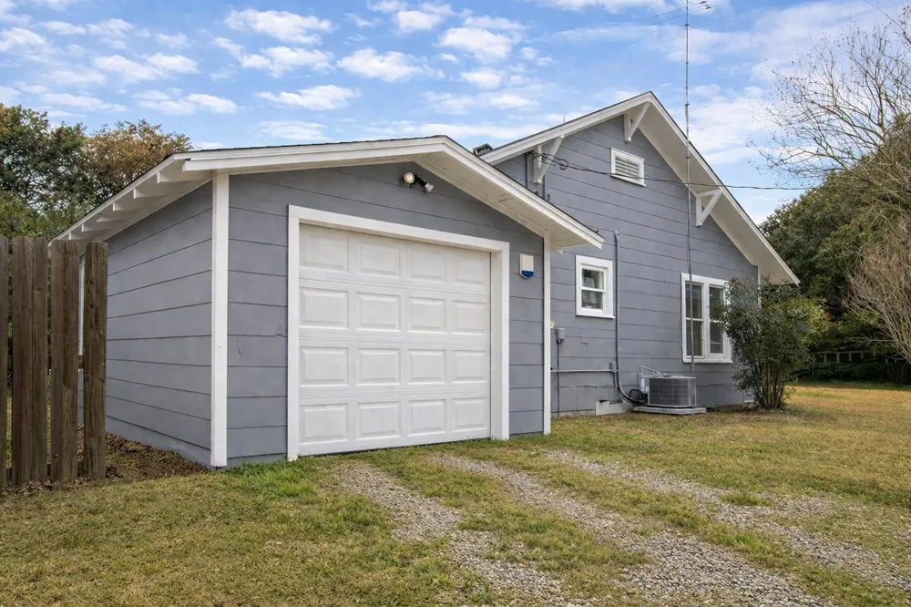 716 Olive Street Wharton, TX 77488