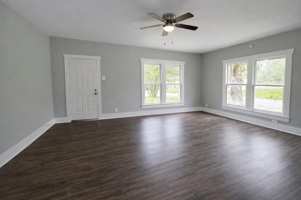 716 Olive Street Wharton, TX 77488
