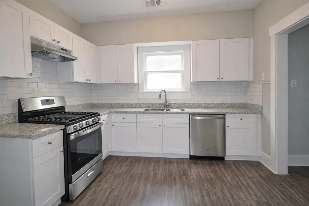 716 Olive Street Wharton, TX 77488