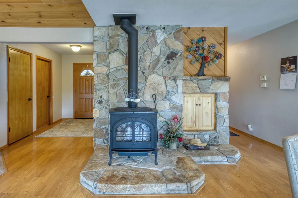 42123 Auberry Road Auberry, CA 93602