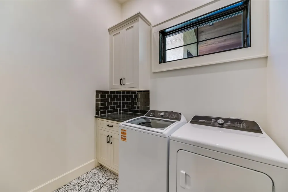 130 Thousand Oaks Loop San Marcos, TX 78666