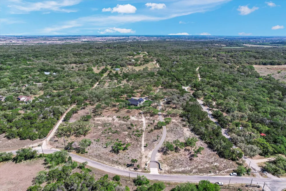 130 Thousand Oaks Loop San Marcos, TX 78666