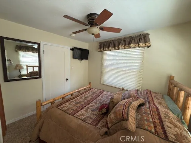 32983 Canyon Green Valley Lake, CA 92341