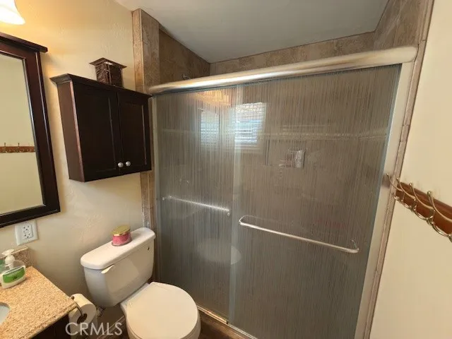 32983 Canyon Green Valley Lake, CA 92341